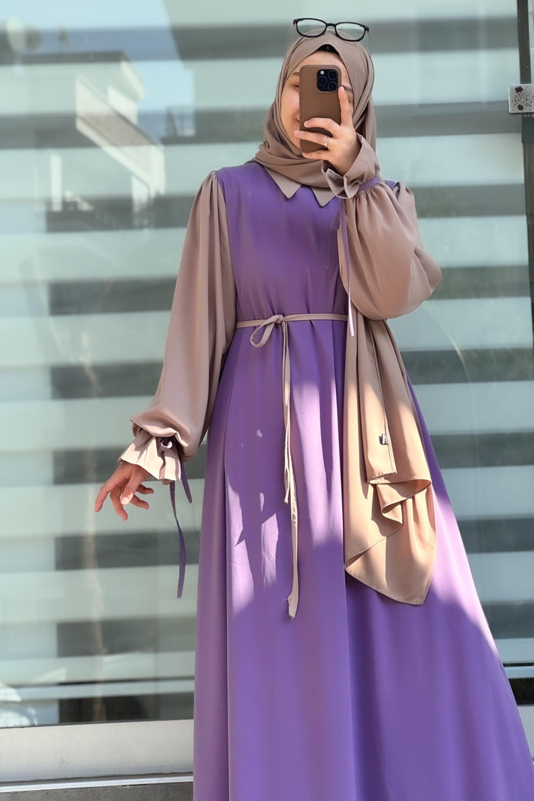Elegant Layered Abaya With Stollar